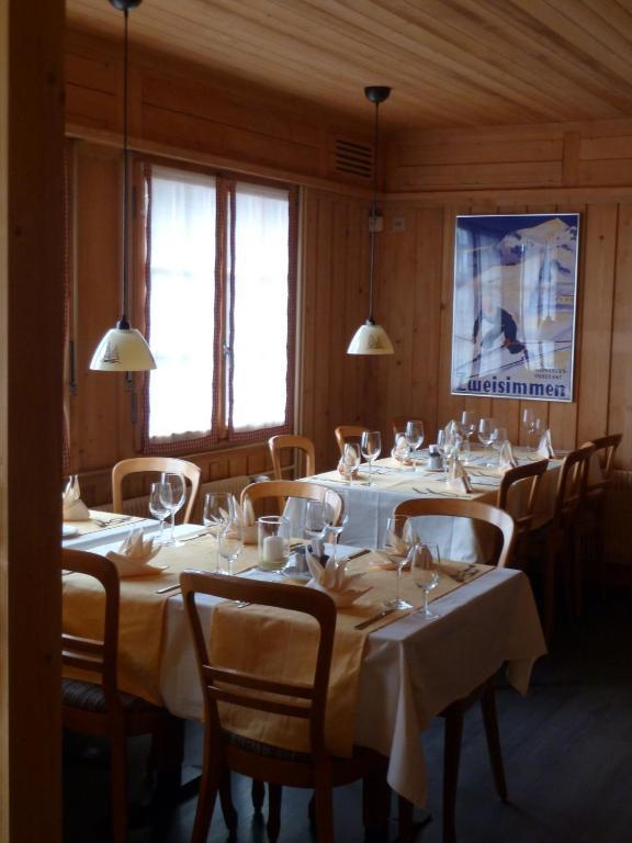 Gasthof Derby Hotell Zweisimmen Eksteriør bilde