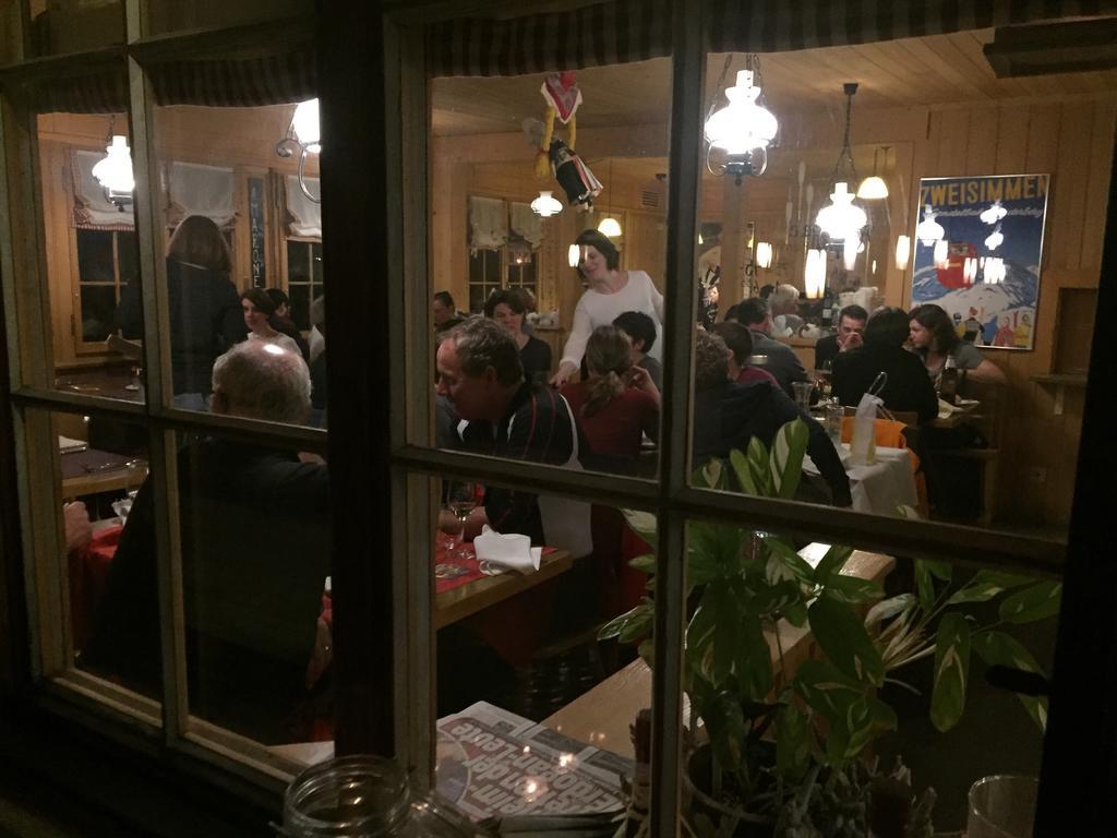 Gasthof Derby Hotell Zweisimmen Eksteriør bilde